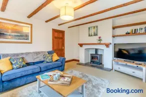 4 Bed in Tenby oc-vv27177 - Image 4