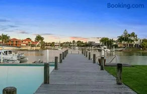 Minyama Magic - Waterfront Stay! - Image 2