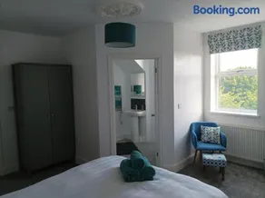 Victorian Renovation Room 7 - Image 4