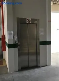 Apartamento Mobiliado com 2 quartos, 2 banheiros e garagem em Conselheiro Lafaiete-MG - Image 2