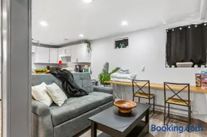 Basement with Full Kitchen and Near Downtown - Image 2