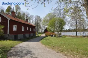The Gardener House - Grönsöö Palace Garden - Image 1
