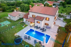 Activity and familiy Villa Milena with heated pool - Image 2