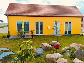 Das gelbe Haus am Hafen - Image 1