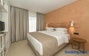 Bitzaro Grande Hotel & Suites - Image 3
