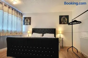 Cosy 3 double bed flat sleeps 6 - Image 2