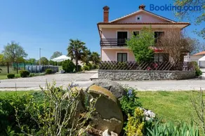 Family-friendly apartments with swimming pool Cepic, Central Istria - Sredisnja Istra - 11636 - Image 2
