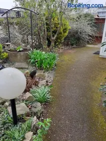 Coquet appartement 6 personnes avec jardin - Image 3