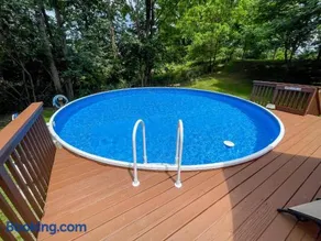 Cozy Cabin Gateway with Pool and Firepit - Image 3