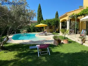 Studio bord de piscine - Image 2