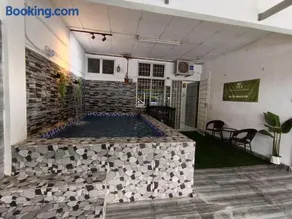 Rimbunan Desa Homestay with Private Pool - Image 1