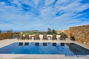 Luxurious Maisonette with Pool & Hot tub in Xaghra - Image 5
