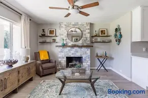 Casa del Sol - Stylish Oasis Office Firepit BBQ - Image 1