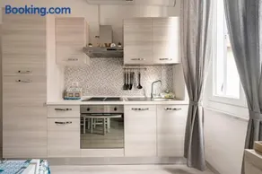 Leo Holiday Homes - Image 3