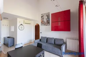 EUR Moravia Attico panoramico con terrazzo, fino a 5 ospiti - Image 1