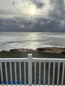 Seafront Serenity Lodge - Image 5
