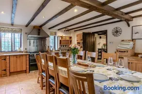 6 Bed in Taunton oc-b34095 - Image 5