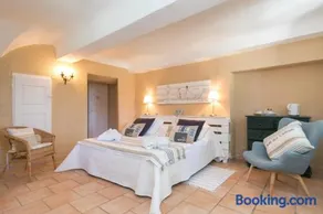 Chateau Nestuby - Image 3