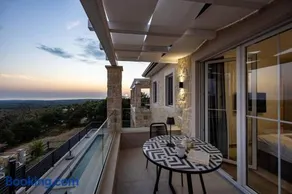 Villa Bella Vista with Pool and Seaview - Image 3