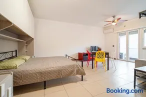 Modern Apartment 5 Minutes from Rho - Image 3
