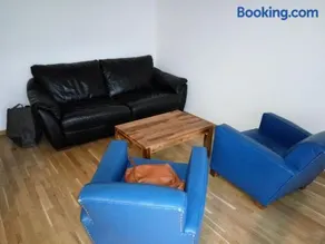 Appartement 2 pieces 40 m2, dans hyper centre, avec piscine au rez de chaussee - Image 3