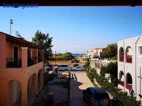 SEA & RIVER APARTMENTS - Image 4