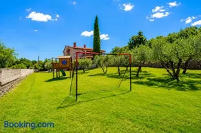 Apartments Nikolina - Image 1