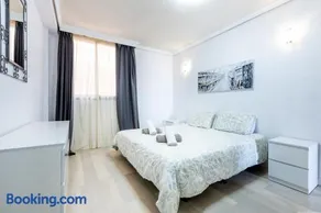 Paradise Court Suites - Image 4