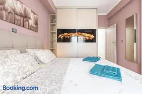 Stylish Luxury Apartment near Acropolis at Neos Kosmos metro station - Image 4
