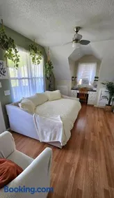 Yizhan HIllside Homestay - Image 1