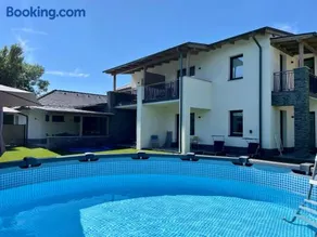Villa7 Balaton - Image 1