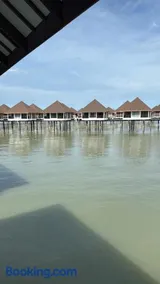 Golden Palm Tree Resort Sepang Avani - Image 4