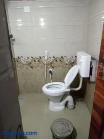hampicallingstay - Image 5