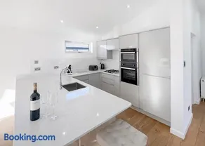 Foxhunter Park - Image 4
