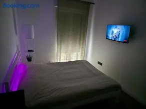 NEW Home Confort Clim Jardin Parking Netflix - Image 4