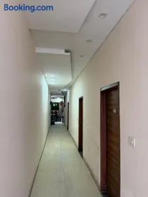 Hotel J&B - Image 2