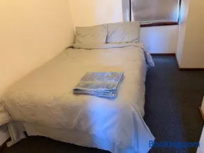 Entire Residential 6 bedroom and 2 bathrooms home and family home - Image 3