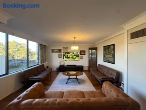 Garden Gallery - Tranquil Luxury Retreat - Image 1