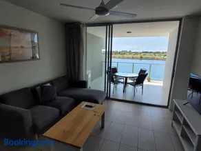 Modern Waterfront Apartment - Image 5