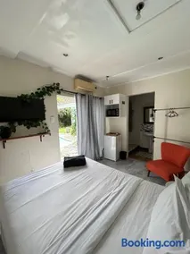 Decent Stay - Image 2