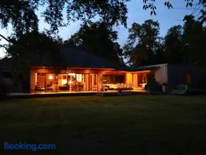 Host & Stay - Parsons Pleck - Image 3