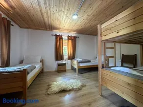 Guesthouse Kroni I Micanit - Image 2