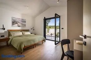 Design Villa Nux with Heated Pool & Secluded Garden - Image 2