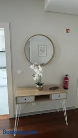 LA VIE Center Flat - Image 2