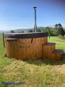 The Lily Pod at Nest and Loaf - Image 3