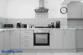 Delves House - Image 3