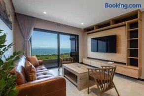 Stunning 2 bed Umhlanga 69 Ridgeside Residence - Image 1