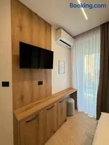 Kompleksi Jakaj - Image 5