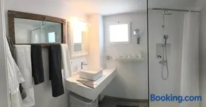 Romantic Casa Blanca - Image 3