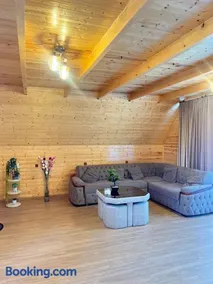 RIVERSIDE Cottage - Image 2